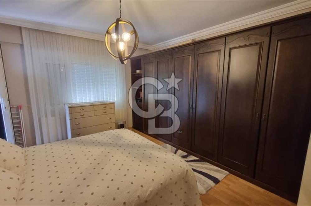 Narlıdere de Deniz Manzaralı Metro Yanı 4+1 Satılık 210 m2 Daire