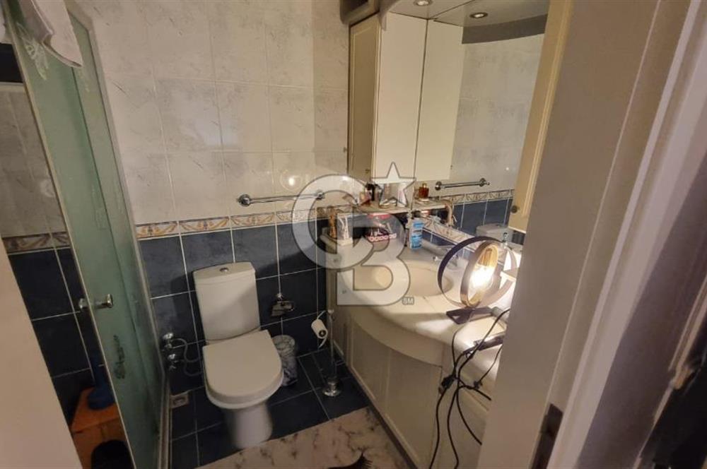 Narlıdere de Deniz Manzaralı Metro Yanı 4+1 Satılık 210 m2 Daire