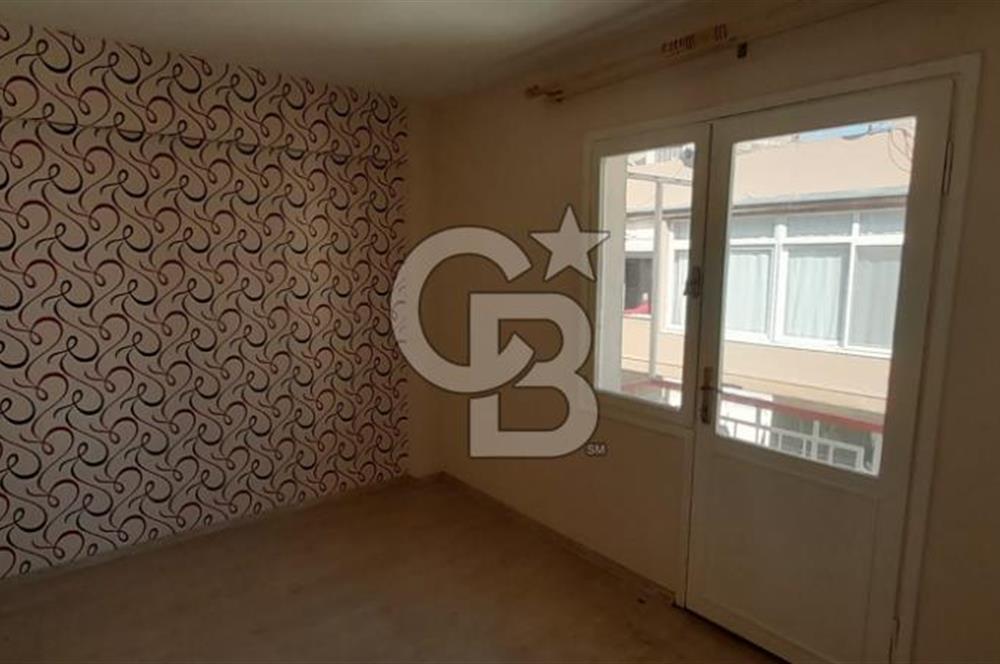 KARŞIYAKA BOSTANLIDA TAM MERKEZDE 2+1 ARAKAT 80 M2 ÖNÜ AÇIK DAİRE