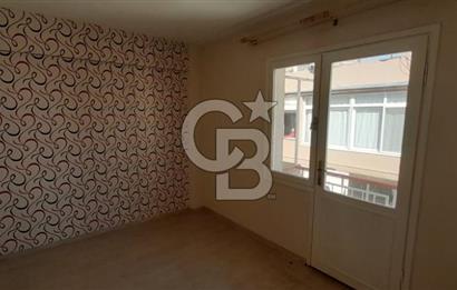 KARŞIYAKA BOSTANLIDA TAM MERKEZDE 2+1 ARAKAT 80 M2 ÖNÜ AÇIK DAİRE