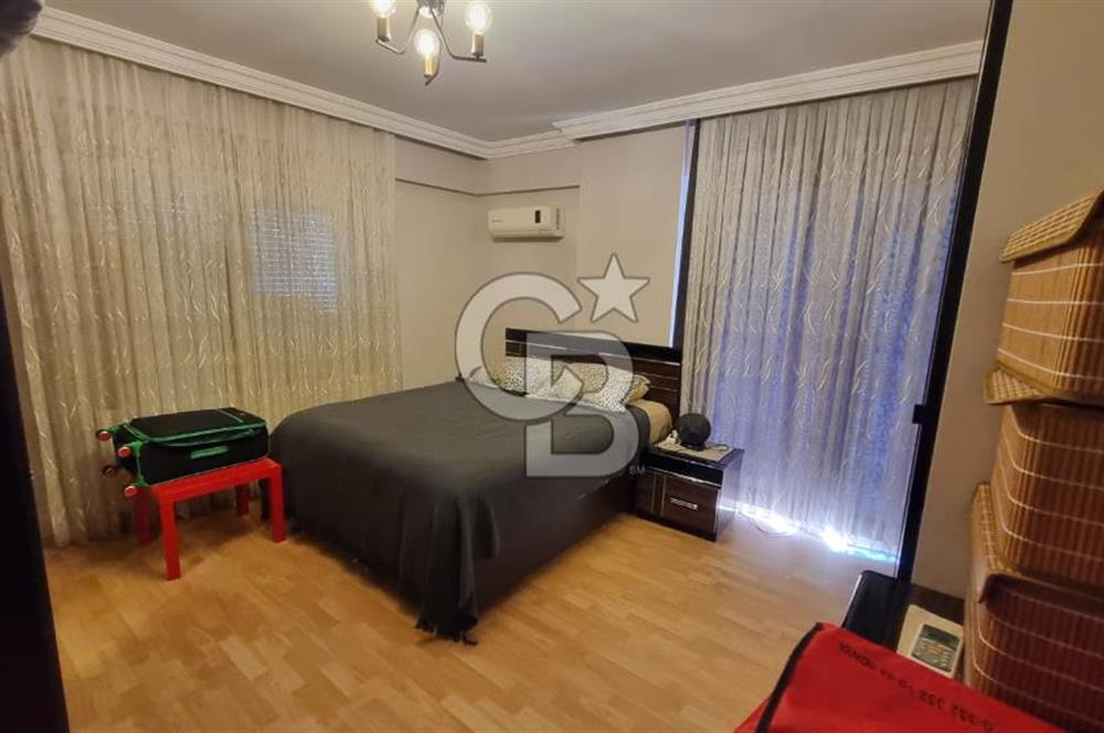 Narlıdere de Deniz Manzaralı Metro Yanı 4+1 Satılık 210 m2 Daire