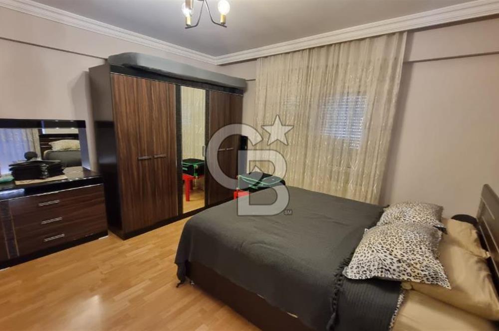 Narlıdere de Deniz Manzaralı Metro Yanı 4+1 Satılık 210 m2 Daire