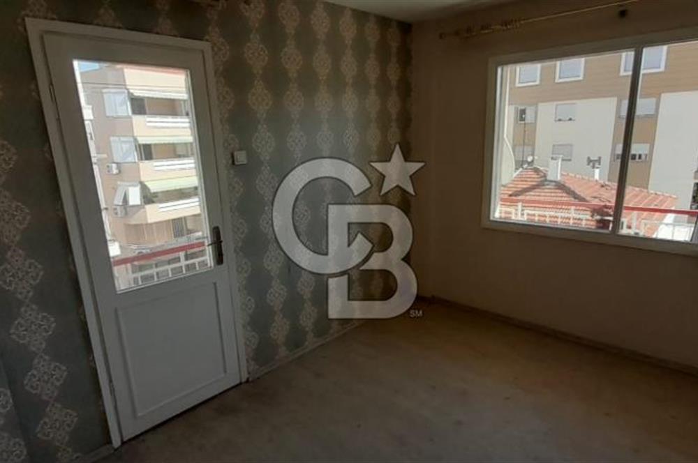 KARŞIYAKA BOSTANLIDA TAM MERKEZDE 2+1 ARAKAT 80 M2 ÖNÜ AÇIK DAİRE