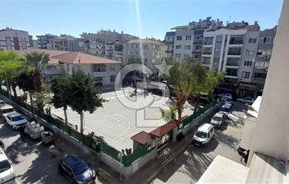 KARŞIYAKA BOSTANLIDA TAM MERKEZDE 2+1 ARAKAT 80 M2 ÖNÜ AÇIK DAİRE