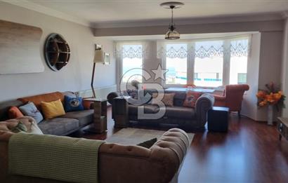 Narlıdere de Deniz Manzaralı Metro Yanı 4+1 Satılık 210 m2 Daire