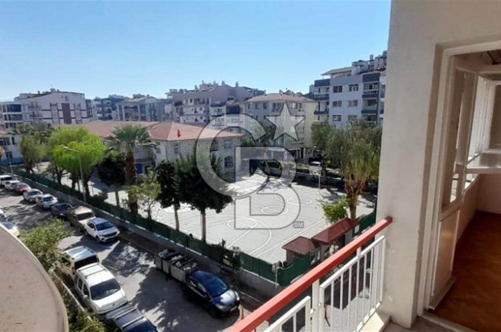 KARŞIYAKA BOSTANLIDA TAM MERKEZDE 2+1 ARAKAT 80 M2 ÖNÜ AÇIK DAİRE