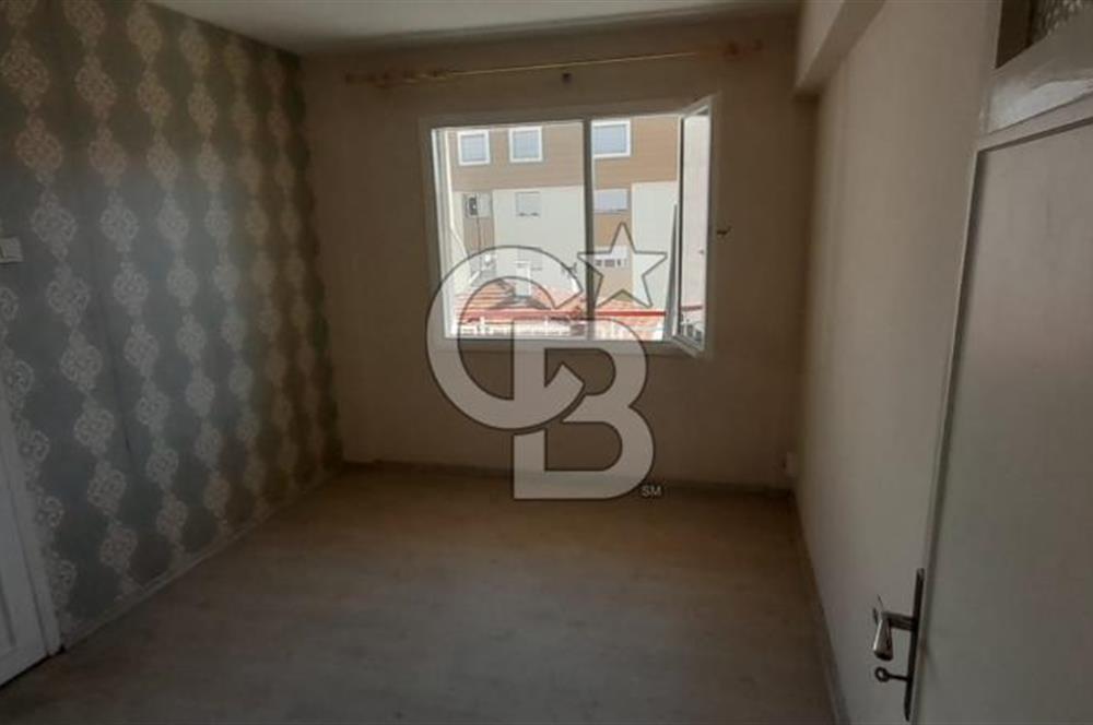 KARŞIYAKA BOSTANLIDA TAM MERKEZDE 2+1 ARAKAT 80 M2 ÖNÜ AÇIK DAİRE