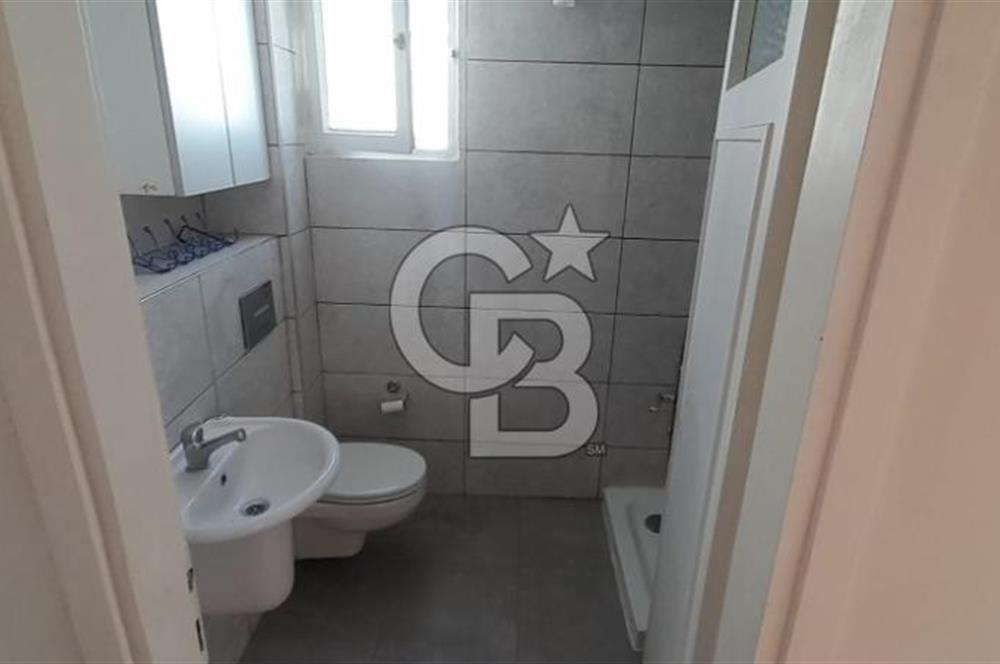 KARŞIYAKA BOSTANLIDA TAM MERKEZDE 2+1 ARAKAT 80 M2 ÖNÜ AÇIK DAİRE