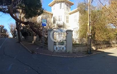Heybeliada'da Köşk
