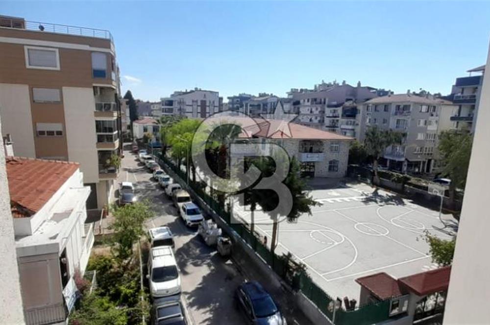 KARŞIYAKA BOSTANLIDA TAM MERKEZDE 2+1 ARAKAT 80 M2 ÖNÜ AÇIK DAİRE