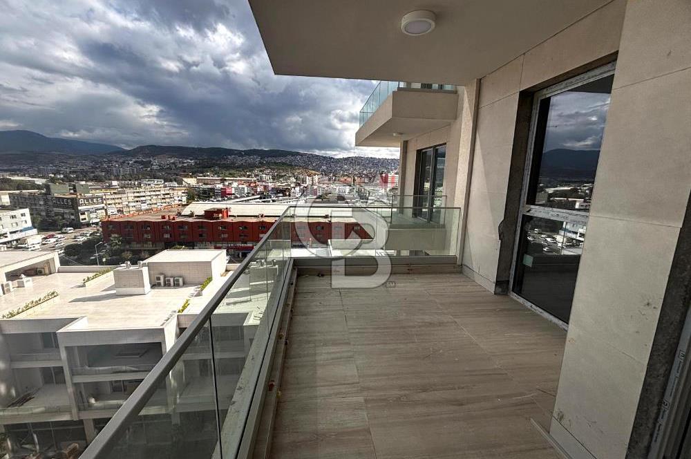 MEGAPOL İZMİR TOWER THREE REZİDANS KULE'DE SATILIK 1+1 DAİRE