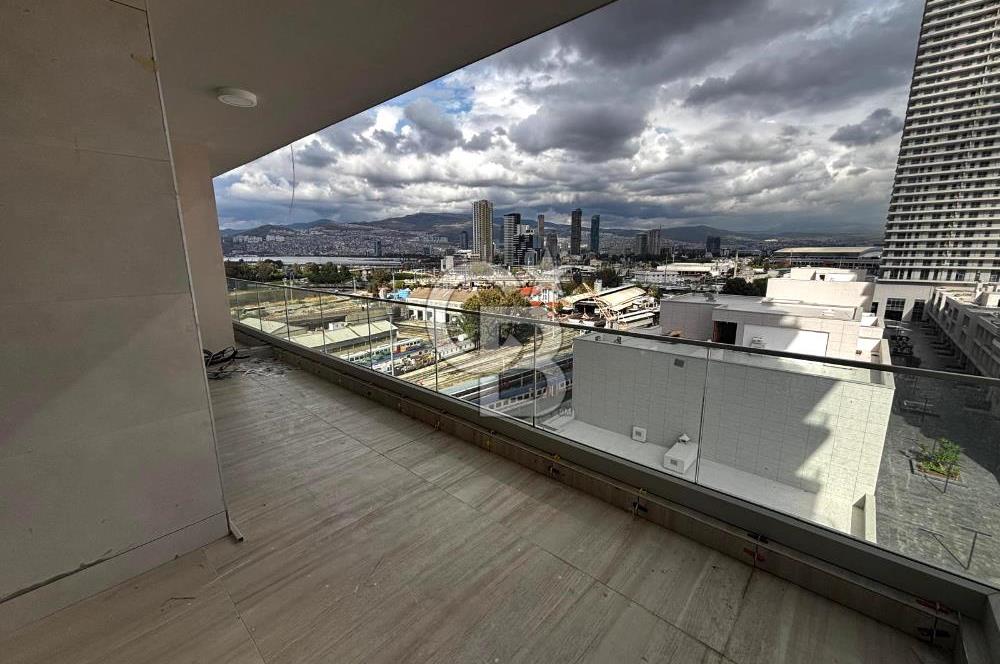 MEGAPOL İZMİR TOWER THREE REZİDANS KULE'DE SATILIK 1+1 DAİRE