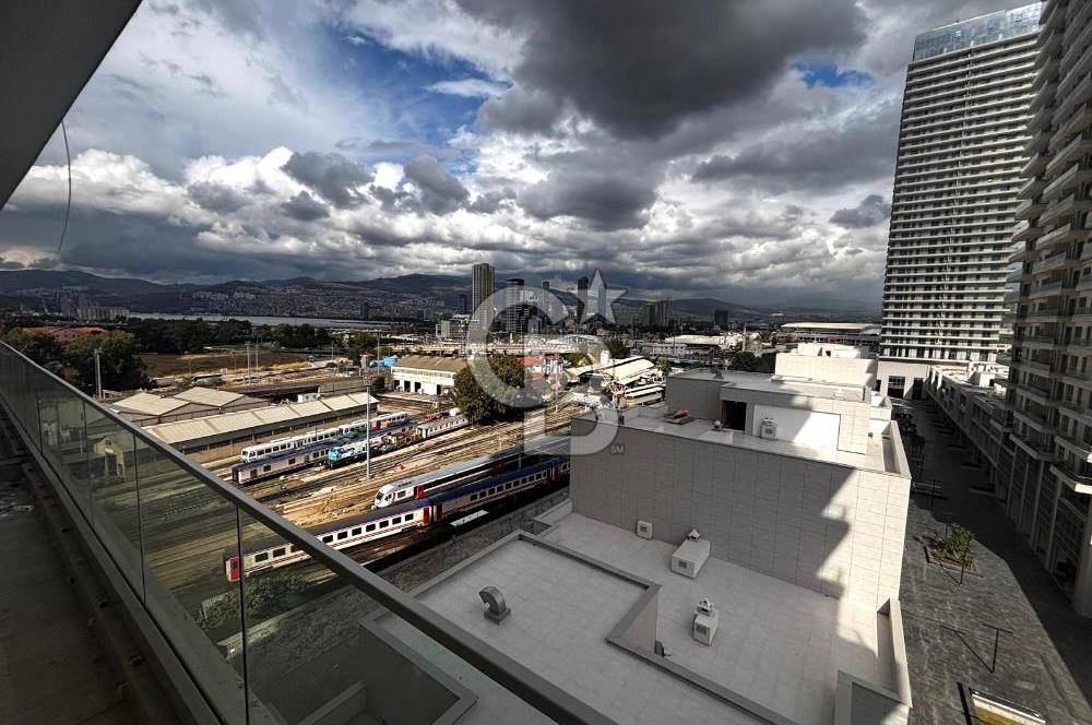 MEGAPOL İZMİR TOWER THREE REZİDANS KULE'DE SATILIK 1+1 DAİRE