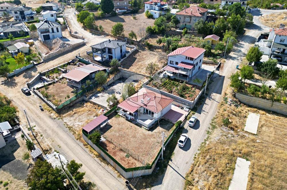 CB OPİA'DAN '' KARAAĞAÇ'TA KENDİ KÖŞENİZE ÇEKİLİN (557m²)''