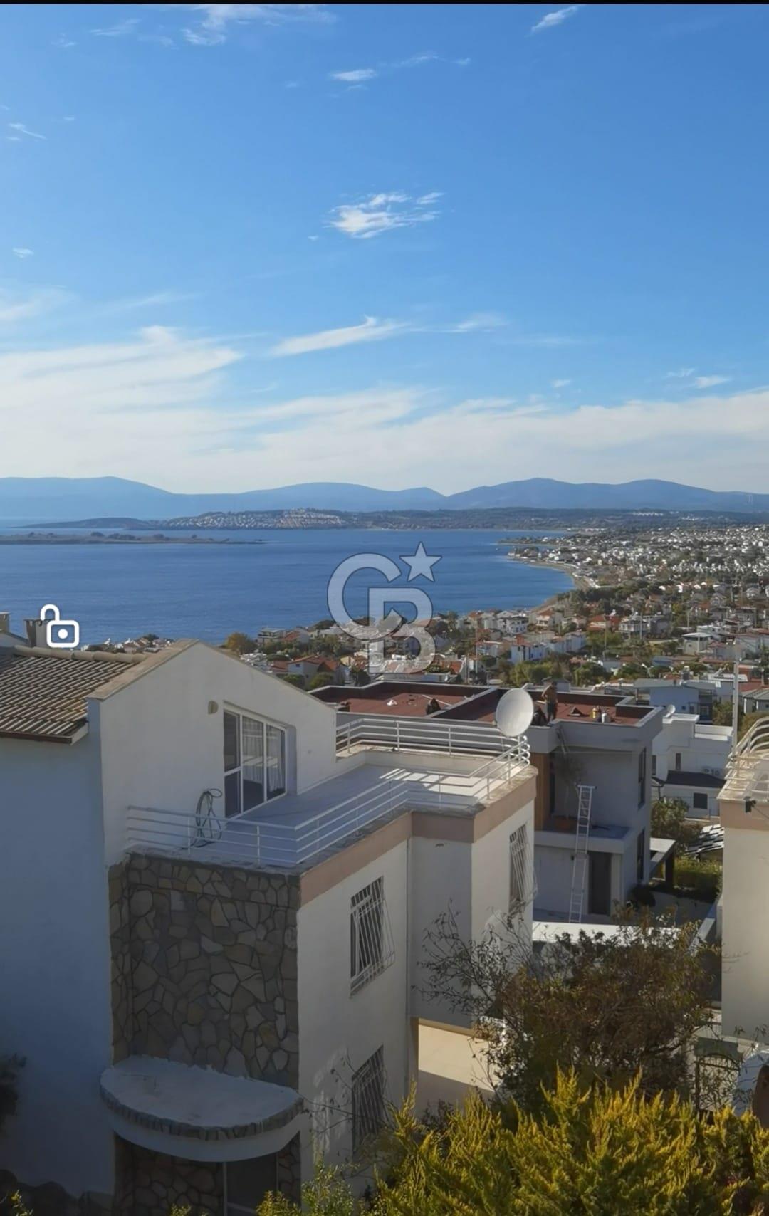 SEFERİHİSAR AKARCADA 3+1 DENİZ MANZARALI VİLLA