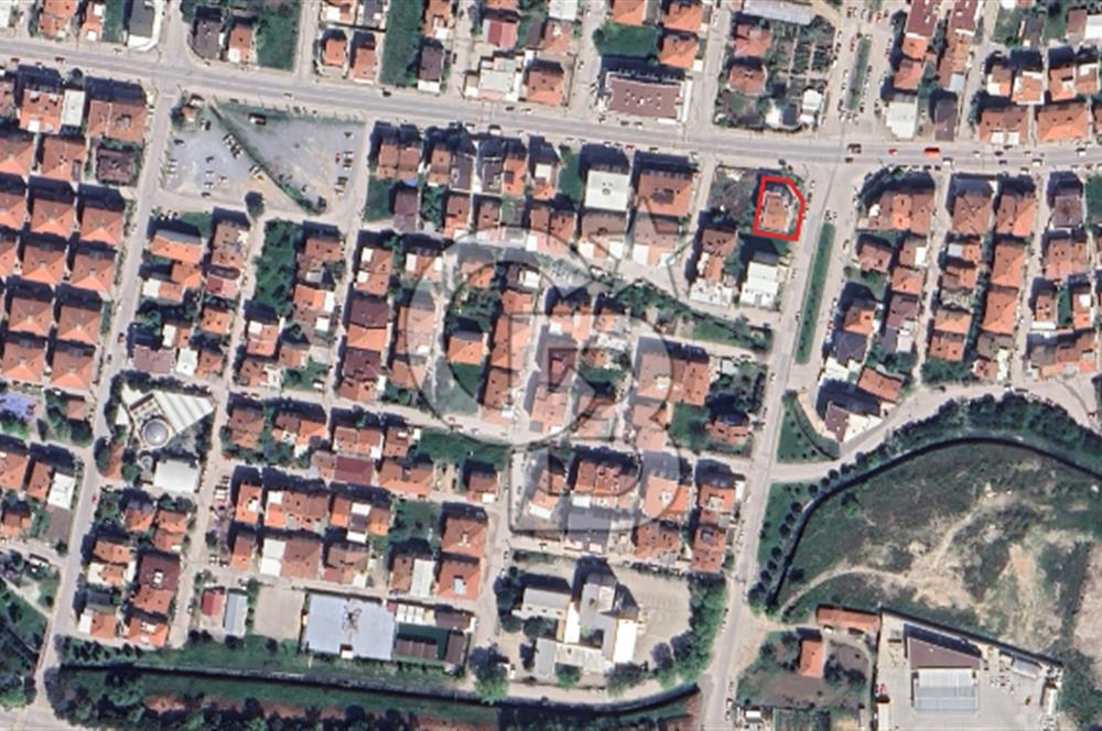 KUVAYİ MİLLİYE MAHALLESİNDE CADDE ÜZERİ SATILIK DÜKKAN