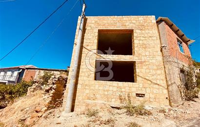ÇANAKKALE ARIKLI'DA MUHTEŞEM MANZARALI MÜSTAKİL TAŞ EV