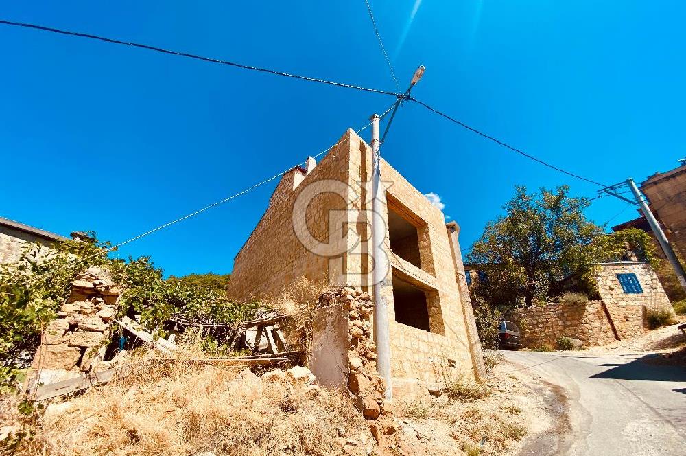 ÇANAKKALE ARIKLI'DA MUHTEŞEM MANZARALI MÜSTAKİL TAŞ EV