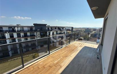 Seferihisar Luwi Rezidans’ta Kiralık 2+1 Dubleks Daire | Havuzlu, Güvenlikli, Merkezi Isıtma