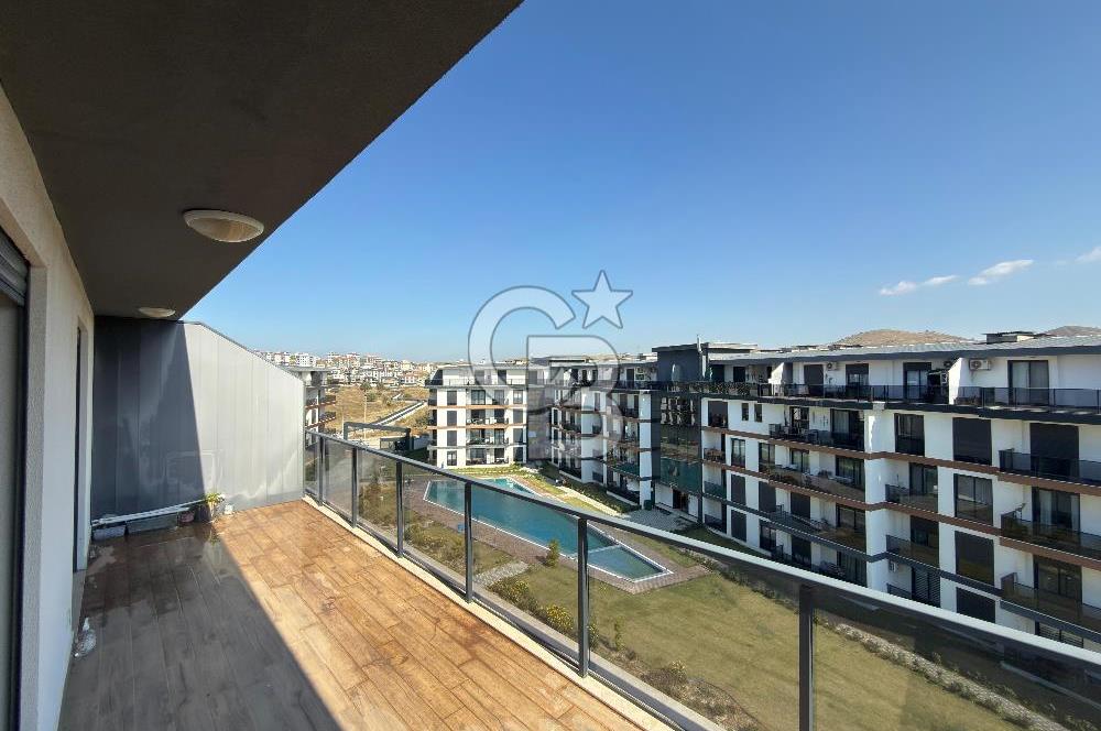 Seferihisar Luwi Rezidans’ta Kiralık 2+1 Dubleks Daire | Havuzlu, Güvenlikli, Merkezi Isıtma