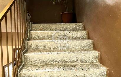 MAÇKA SOKAK'TA KATTA SATILIK 3+1 DAİRE