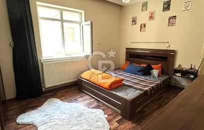  MAÇKA SOKAK'TA KATTA SATILIK 3+1 DAİRE
