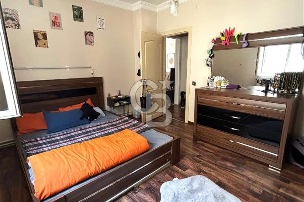  MAÇKA SOKAK'TA KATTA SATILIK 3+1 DAİRE