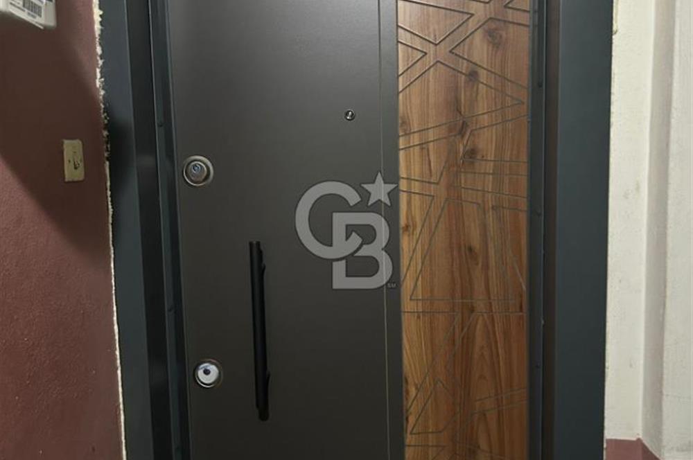 Anayol üzeri fındık heykelinin orada panoramik manzaralı 3+1 daire 