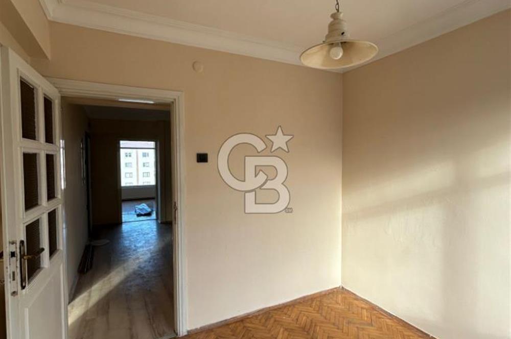 Anayol üzeri fındık heykelinin orada panoramik manzaralı 3+1 daire 