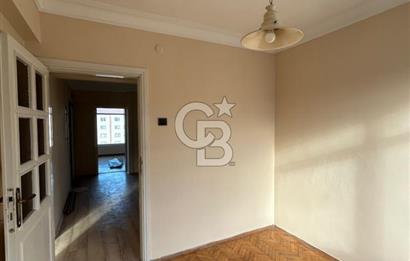 Anayol üzeri fındık heykelinin orada panoramik manzaralı 3+1 daire 