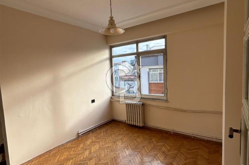 Anayol üzeri fındık heykelinin orada panoramik manzaralı 3+1 daire 