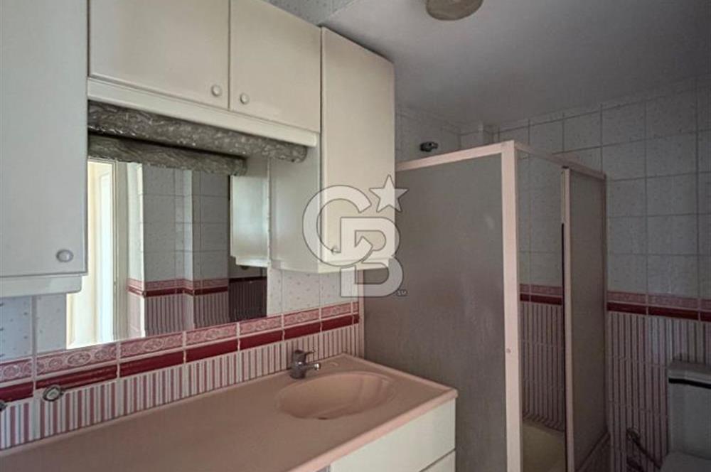 Anayol üzeri fındık heykelinin orada panoramik manzaralı 3+1 daire 