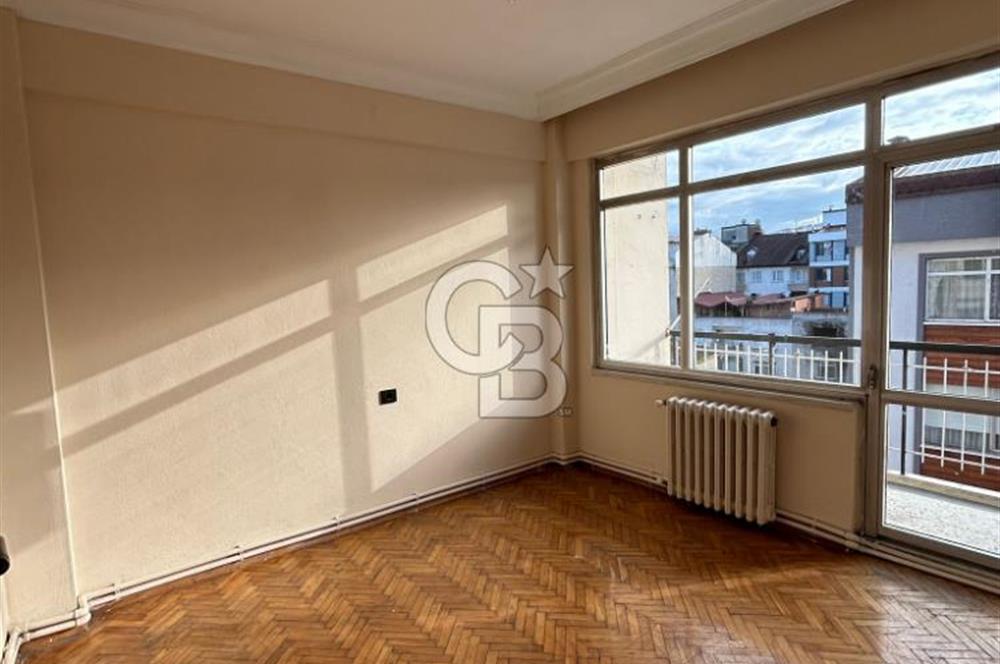 Anayol üzeri fındık heykelinin orada panoramik manzaralı 3+1 daire 