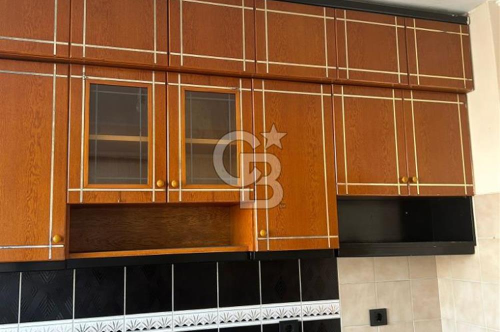 Anayol üzeri fındık heykelinin orada panoramik manzaralı 3+1 daire 