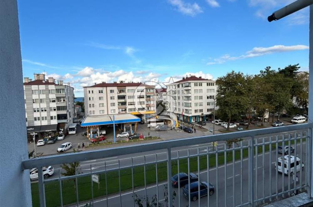 Anayol üzeri fındık heykelinin orada panoramik manzaralı 3+1 daire 