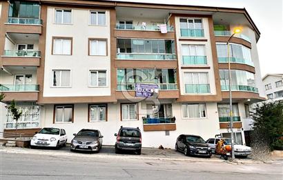 NATOYOLU CADDESİ YAKINI ASANSÖRLÜ İSKANLI ARA KATTA ÖN CEPHE 3+1