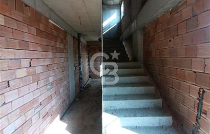 Başiskele Paşadag'da 4+1 190 m2 Bahçe Dubleks