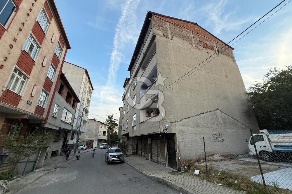 AVCILAR YEŞİLKENT'TE YATIRIM FIRSATI SUNAN SATILIK 5 KATLI BİNA