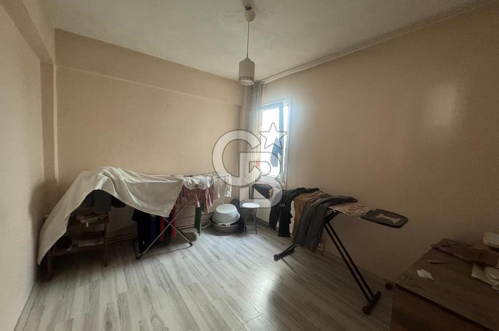 BORNOVA ERGENE MAHALLESİ – AŞIK VEYSEL  PARKI KARŞISINDA SATILIK 3+1 DAİRE