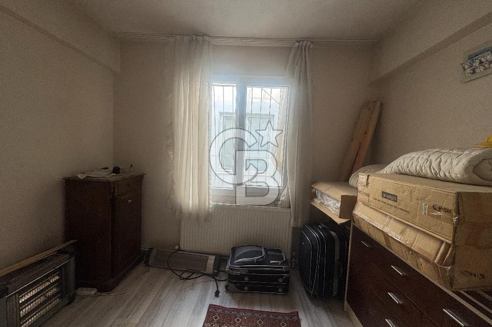 BORNOVA ERGENE MAHALLESİ – AŞIK VEYSEL  PARKI KARŞISINDA SATILIK 3+1 DAİRE