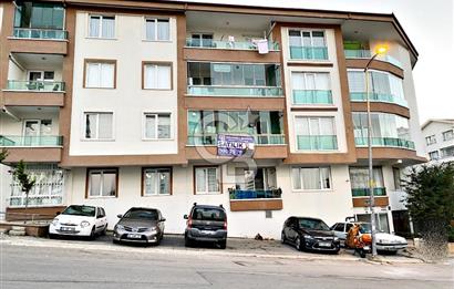 NATOYOLU CADDESİ YAKINI ASANSÖRLÜ İSKANLI ARA KATTA ÖN CEPHE 3+1