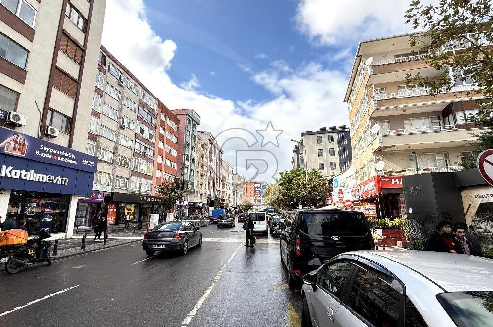 Ümraniye İstiklal Mahallesi Alemdağ Caddesi nde Kiralık Daire