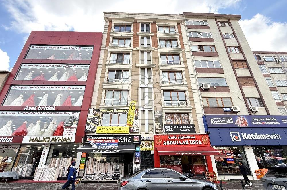 Ümraniye İstiklal Mahallesi Alemdağ Caddesi nde Kiralık Daire