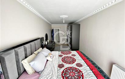 CADDE ÜZERİ ÇİFT ASANSÖRLÜ İSKANLI TERAS BALKONLU ÖN CEPHE 3+1