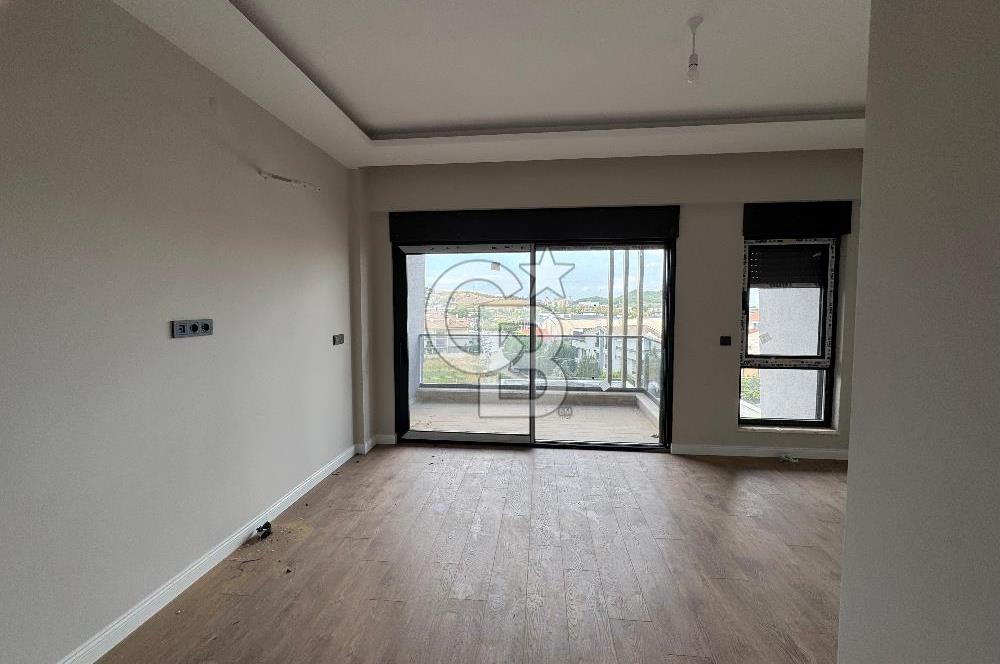 YALOVA KADIKÖY ÖZDEN MAHALLESİ SATILIK LÜKS VE NEZİH VİLLA!. 4+2