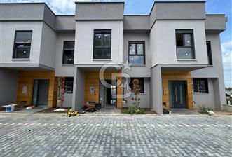 YALOVA KADIKÖY ÖZDEN MAHALLESİ SATILIK LÜKS VE NEZİH VİLLA!. 4+2