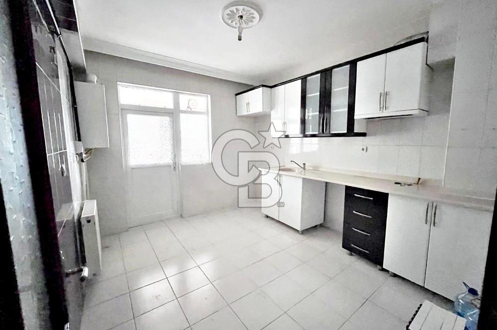 SULTAN FATİH CADDESİ VE ŞEHİTLER CADDESİ YAKINI YÜKSEK GİRİŞ 3+1
