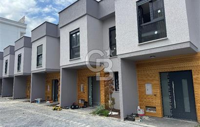 YALOVA KADIKÖY ÖZDEN MAHALLESİ SATILIK LÜKS VE NEZİH VİLLA!. 4+2