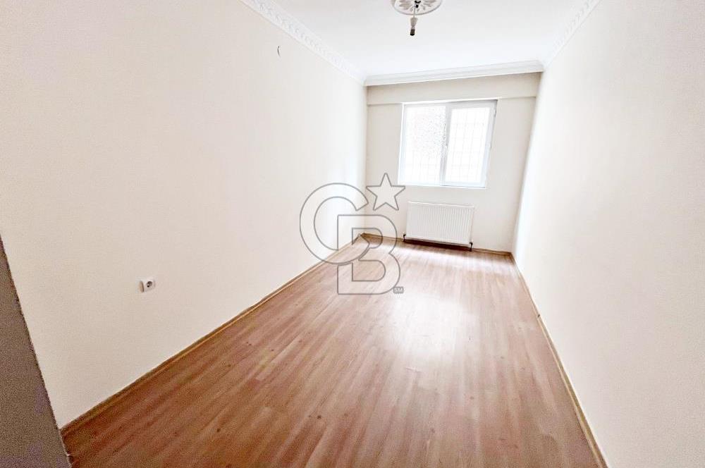 SULTAN FATİH CADDESİ VE ŞEHİTLER CADDESİ YAKINI YÜKSEK GİRİŞ 3+1