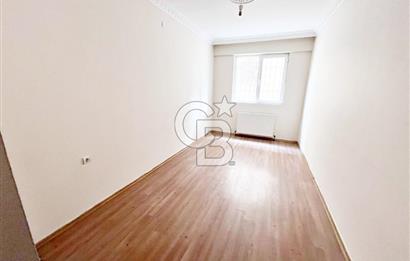 SULTAN FATİH CADDESİ VE ŞEHİTLER CADDESİ YAKINI YÜKSEK GİRİŞ 3+1